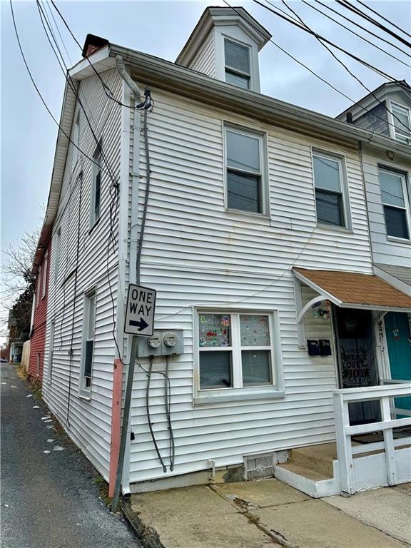 447 Harrison St unit 2, Allentown, PA 18103 - photo 1