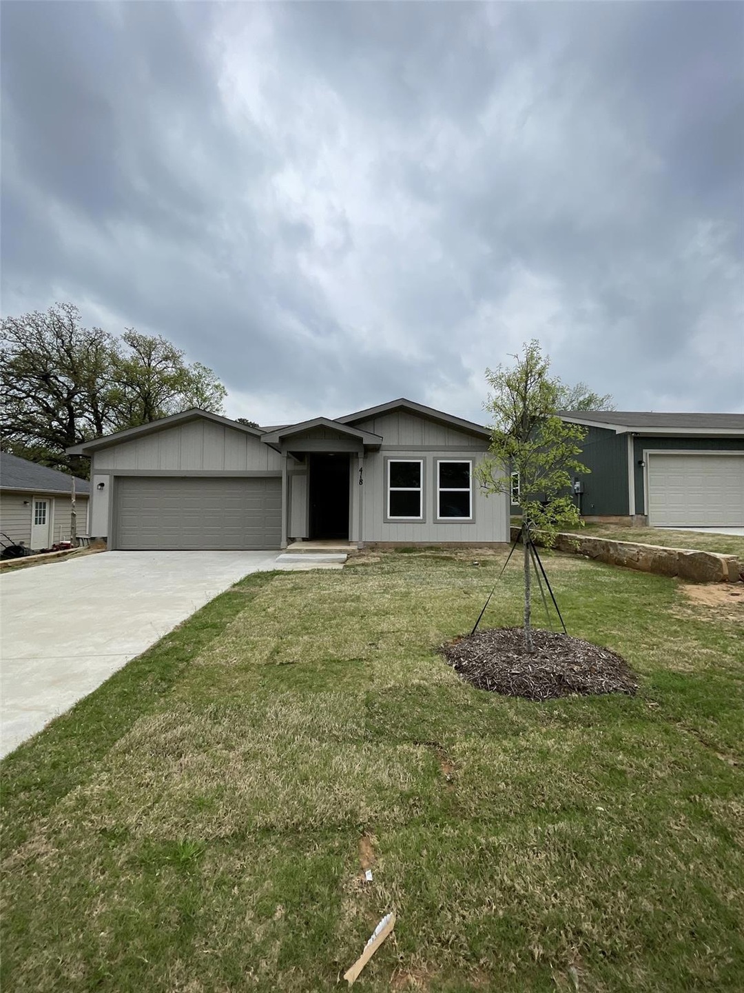 418 W Munson St, Denison, TX 75020 - photo 1