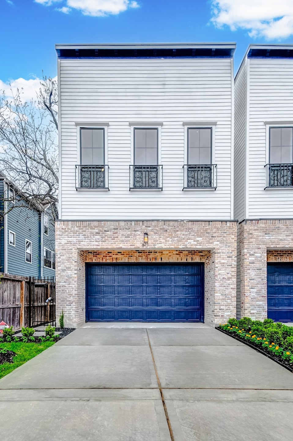 611 W 27th St, Houston, TX 77008 - photo 1