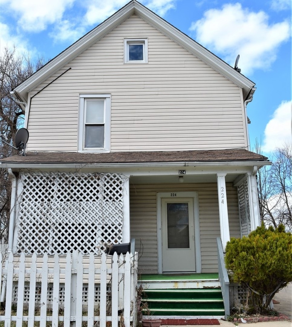 224 N 4th St unit 1, Aurora, IL 60505 - photo 1