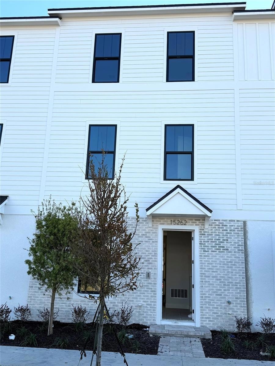 15262 Groveside Rd, Winter Garden, FL 34787 - photo 1