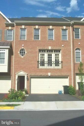 5987 Meadow Brook Dr, Burke, VA 22015 - photo 1