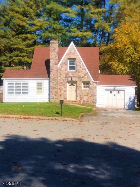 2 Cedar St, Bloomingdale, NJ 07403 - photo 1