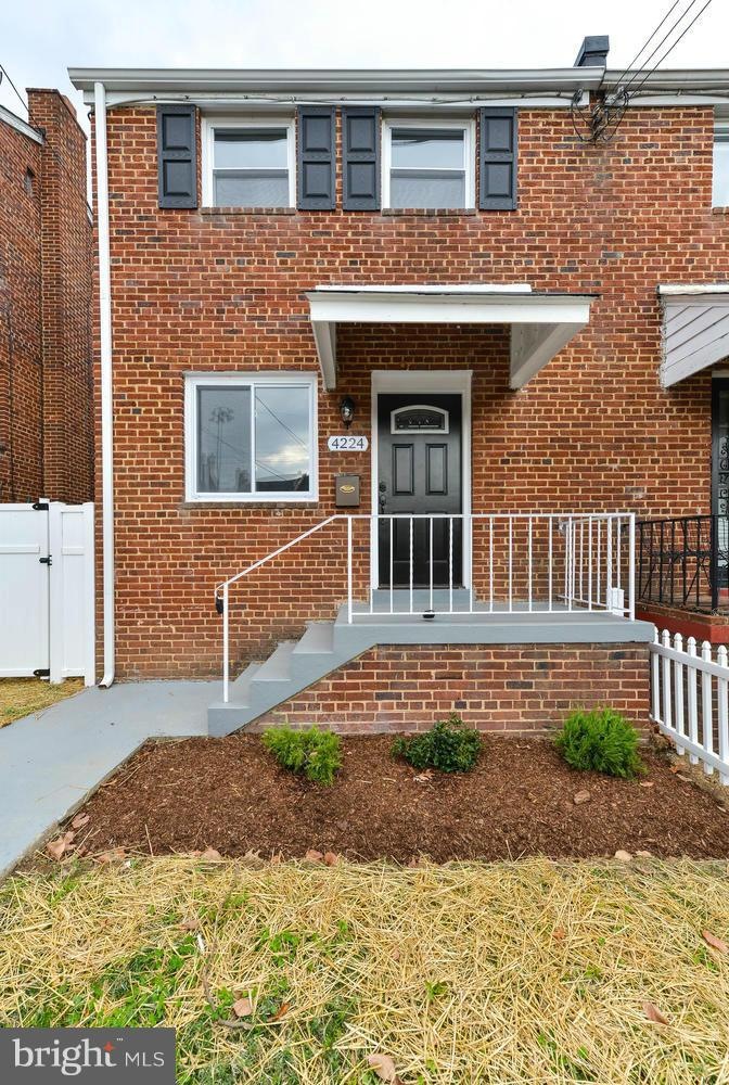 4224 Hildreth St SE, Washington, DC 20019 - photo 1