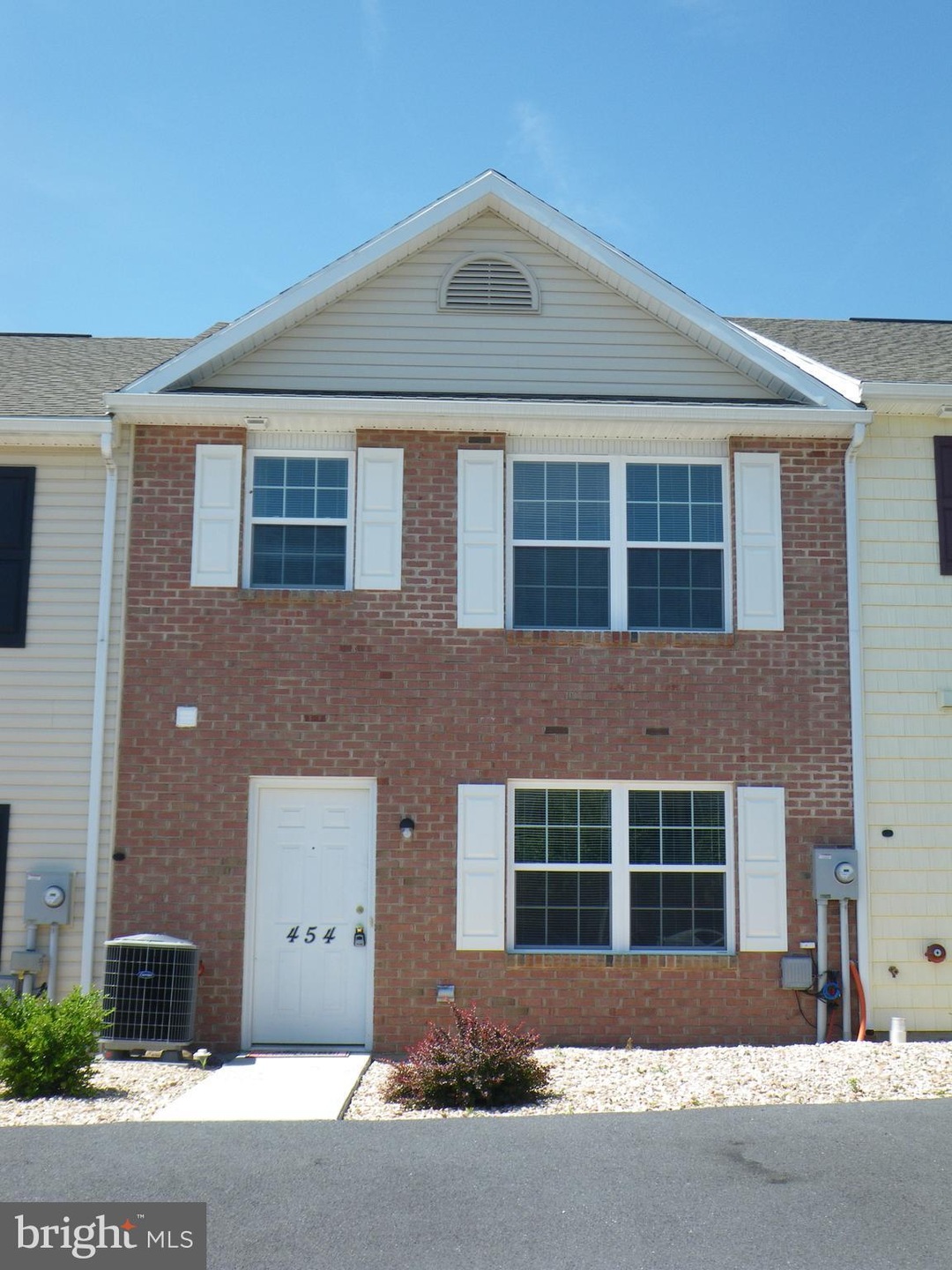 454 Lantern Ln, Chambersburg, PA 17201 - photo 1