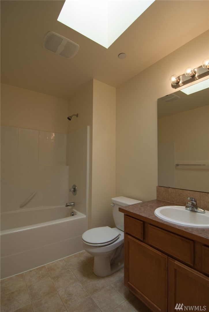 13405 Macadam Rd S, Tukwila, WA 98168 - photo 1