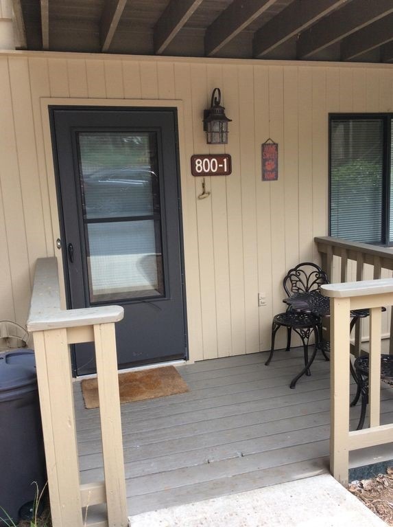 Welcome to Captains Cove Ct-your Keowee Key Getawa