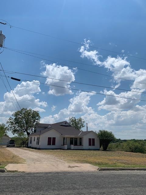 810 E Highland Blvd, San Angelo, TX 76903 - photo 1