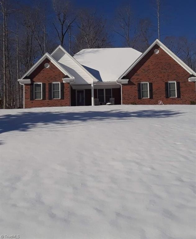 997 E Chamberlin Dr, Asheboro, NC 27205 - photo 1