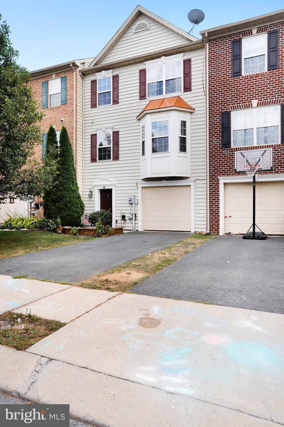 241 Whitley Dr, Chambersburg, PA 17201 - photo 1