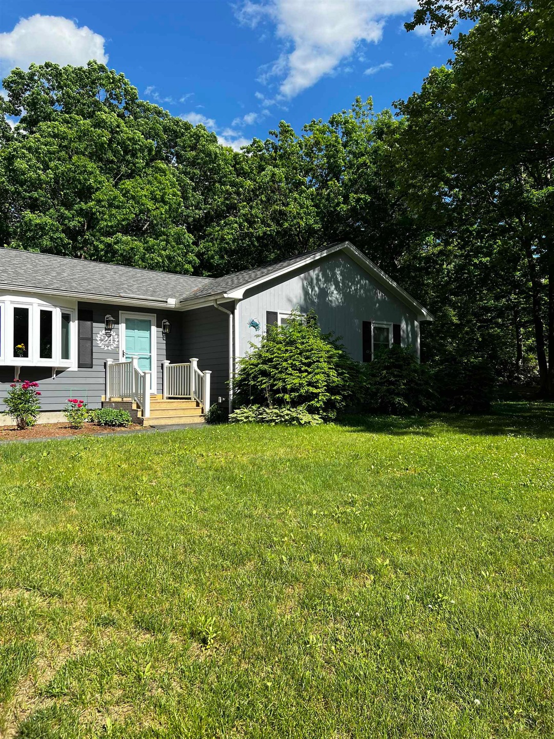 24 Jeff Ln, Litchfield, NH 03052 - photo 1