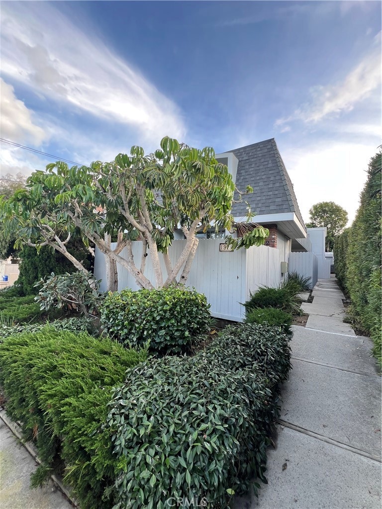 1912 Bataan Rd, Redondo Beach, CA 90278 - photo 1