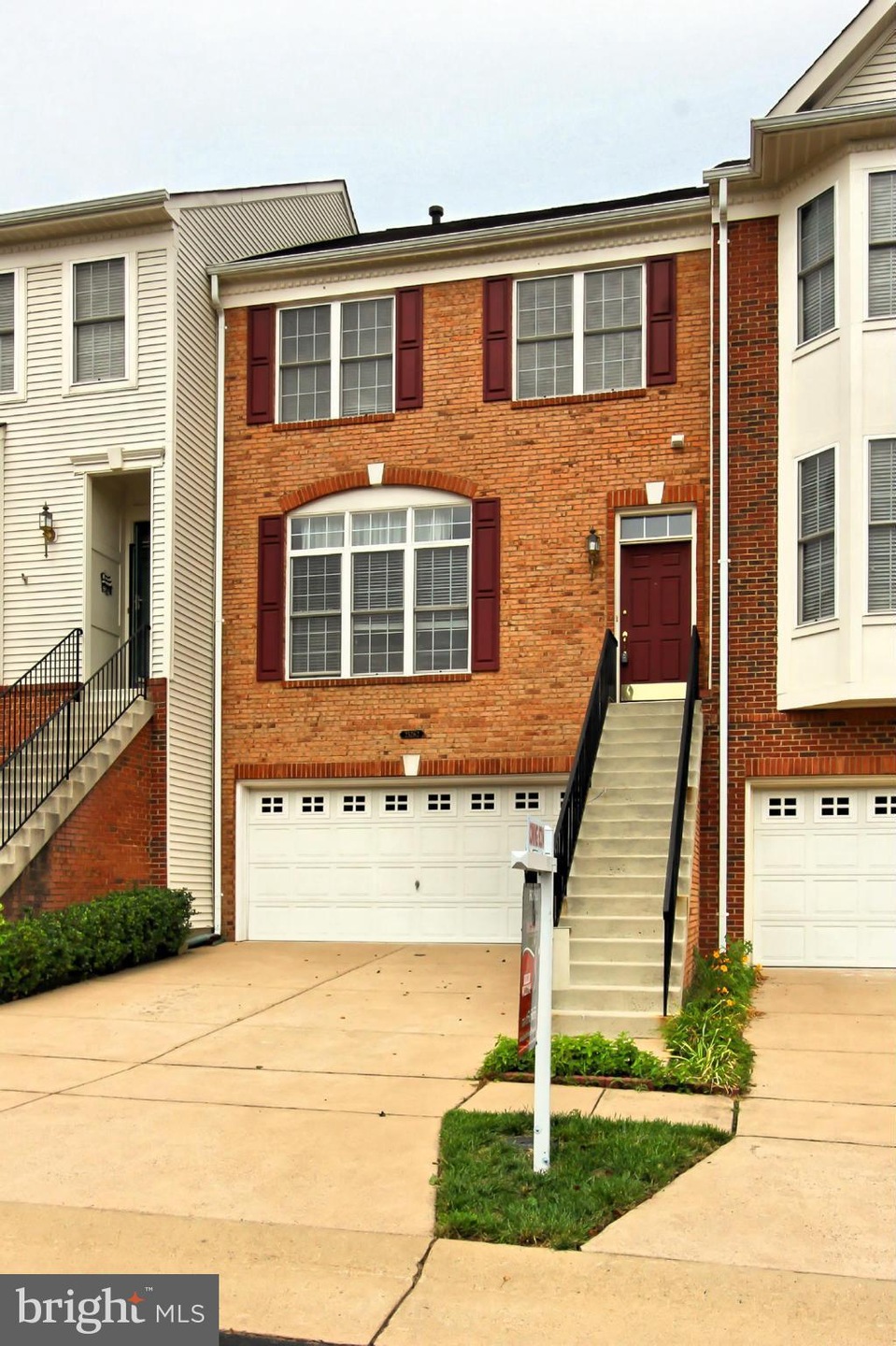 25262 Mcintyre Square, Chantilly, VA 20152 - photo 1