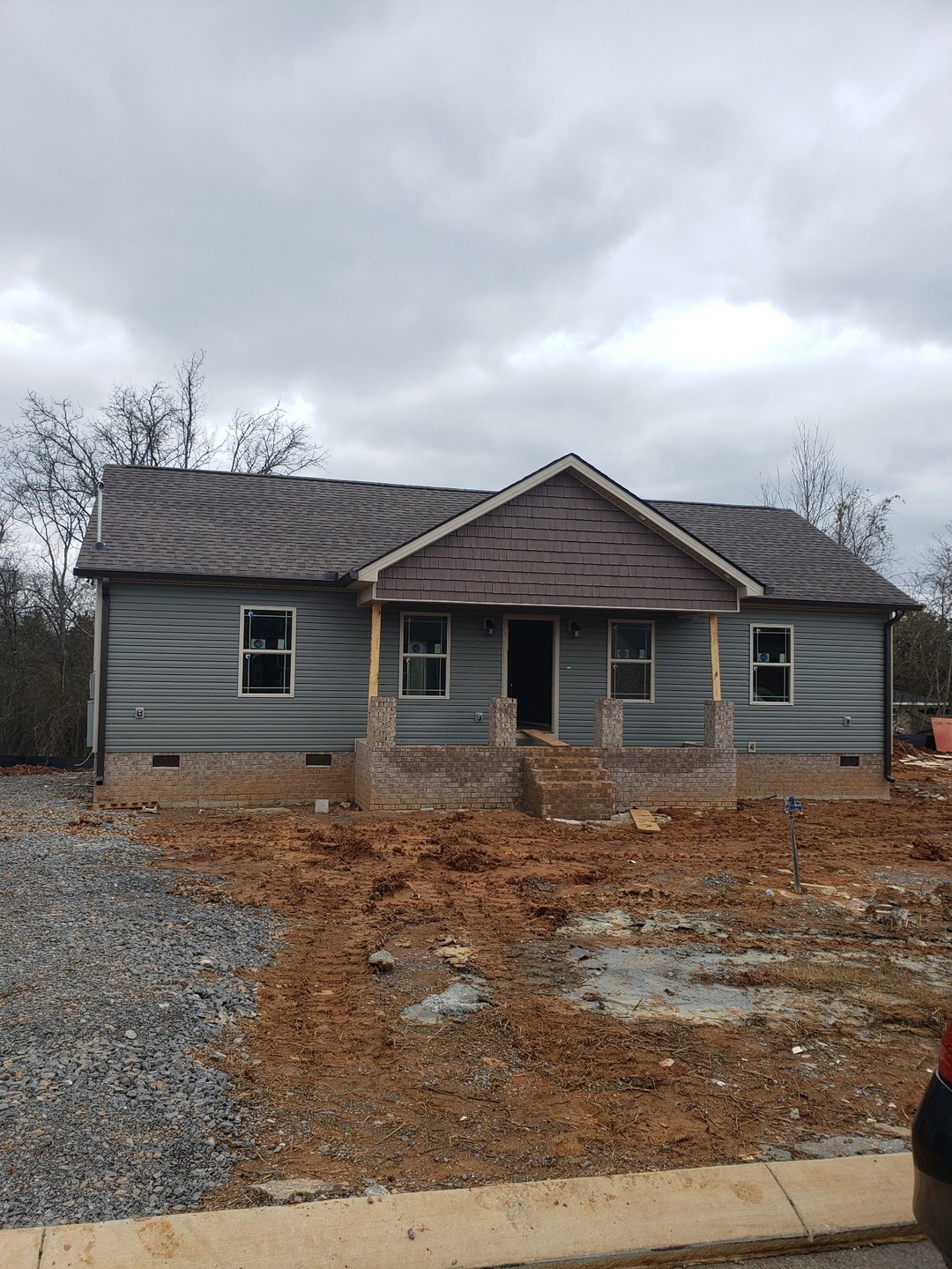 104 Lexington Cove Blvd, Shelbyville, TN 37160 - photo 1