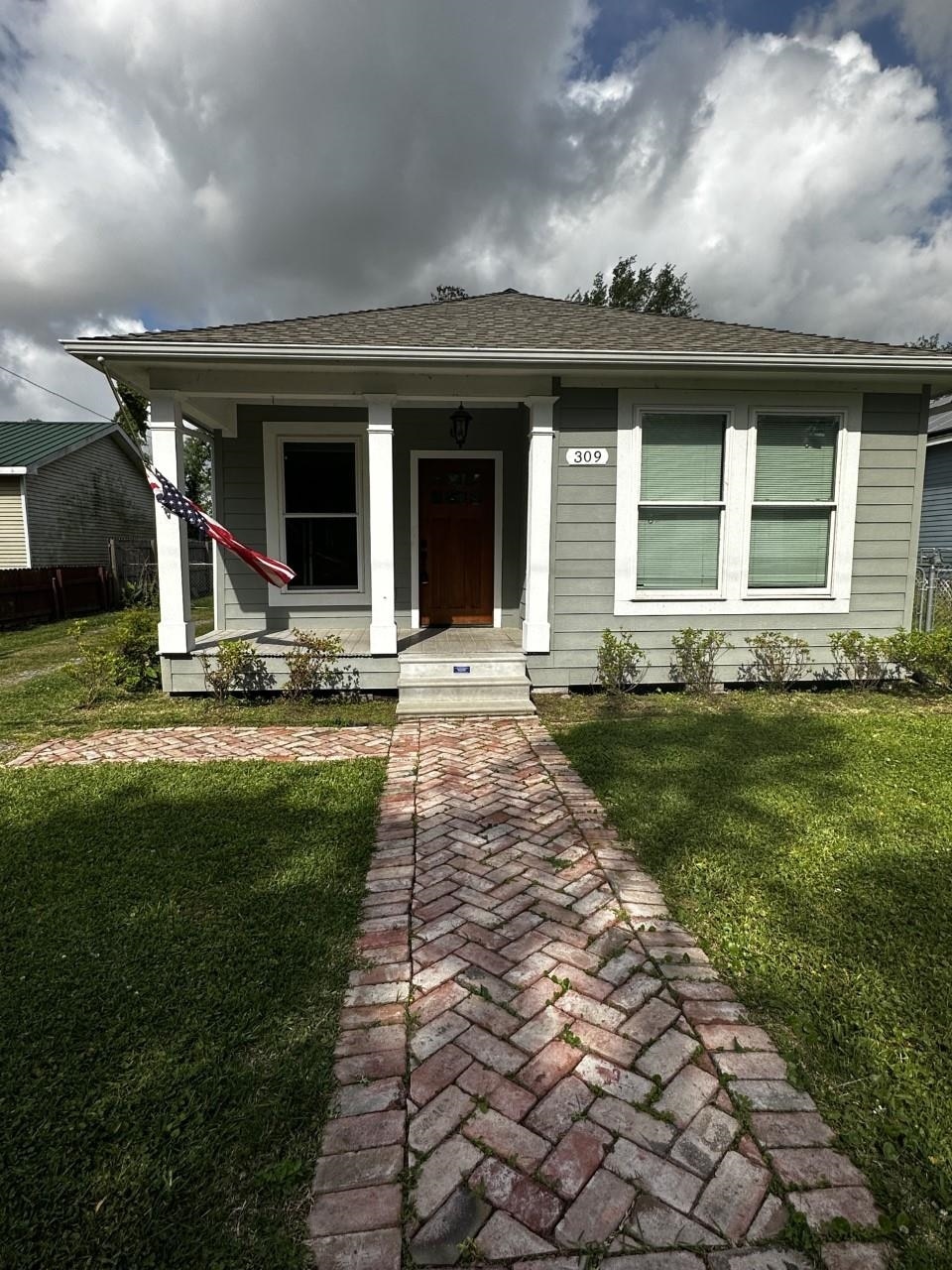 For Rent $1,225/month