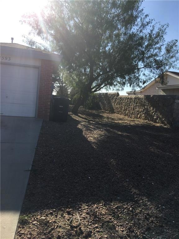 1593 Hartsdale Dr unit A, Horizon City, TX 79928 - photo 1