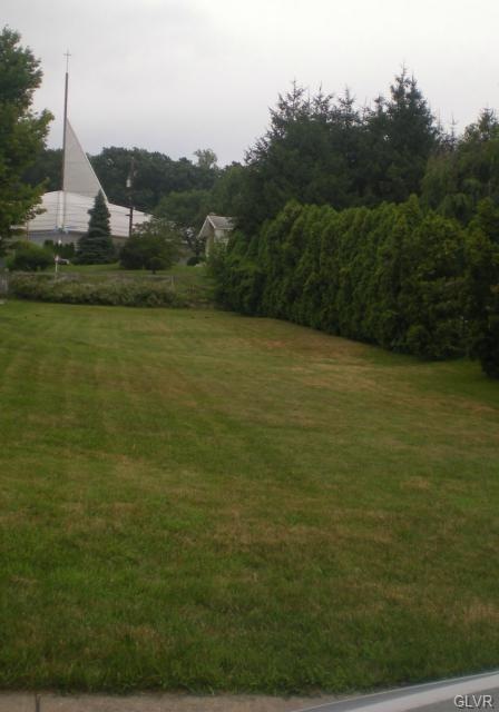 540 Furnace St, Emmaus, PA 18049 - photo 1