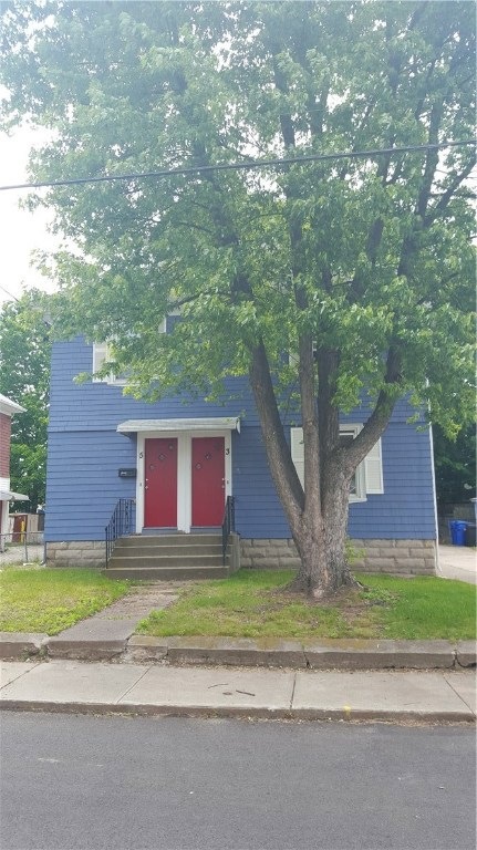 3 Aiken St, Pawtucket, RI 02861 - photo 1