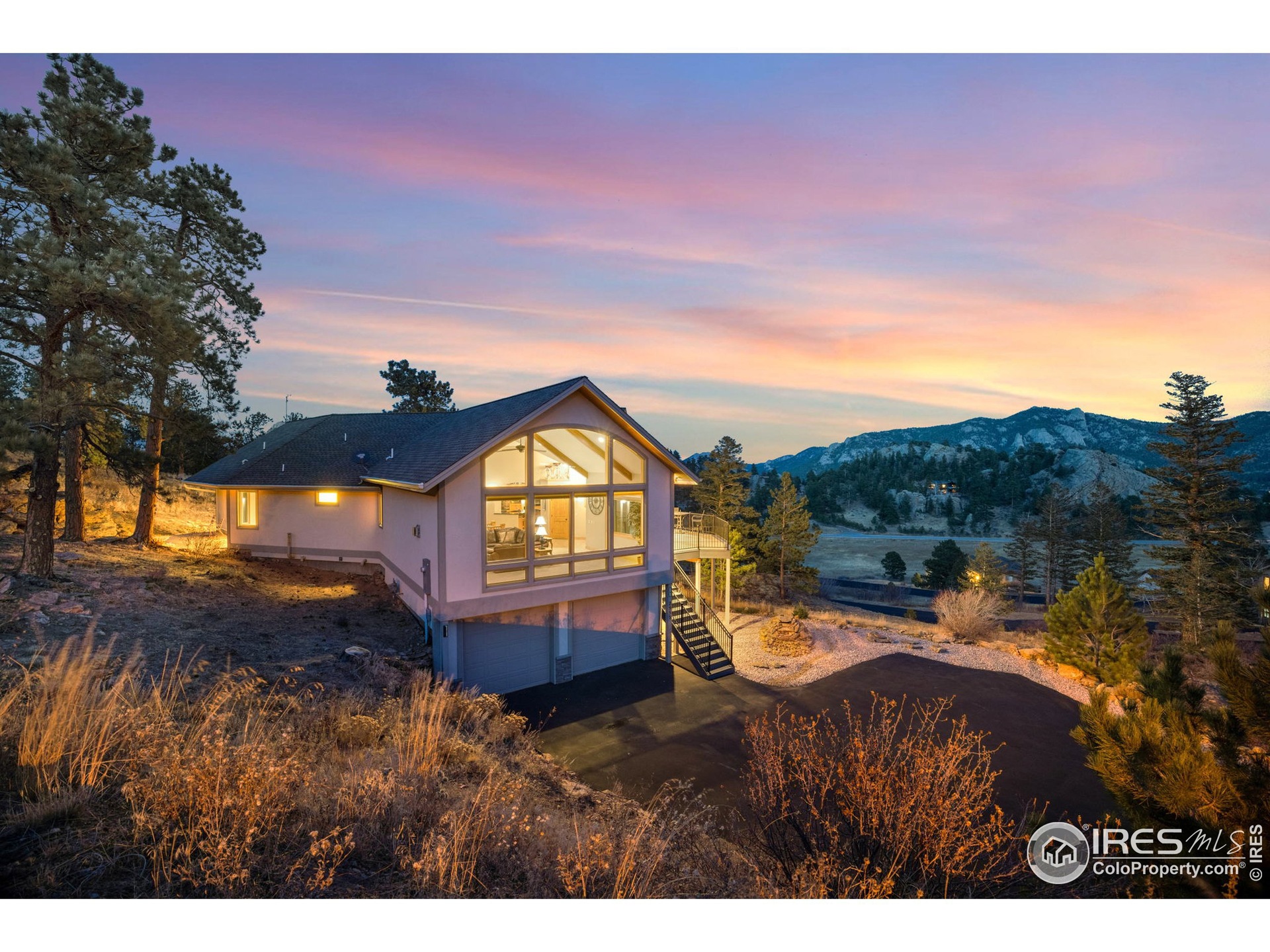 Incredible Estes Park Retreat