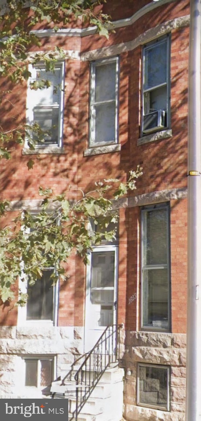 1813 N Mount St, Baltimore, MD 21217 - photo 1