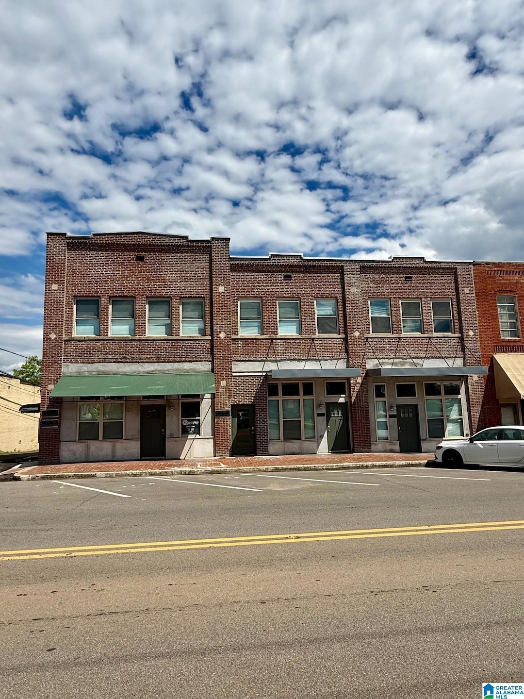 9th Street Lofts/ RENOVATED 2023, Leeds, AL 35094 - photo 1