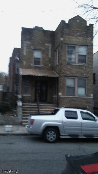 266 Leslie St, Newark, NJ 07112 - photo 1