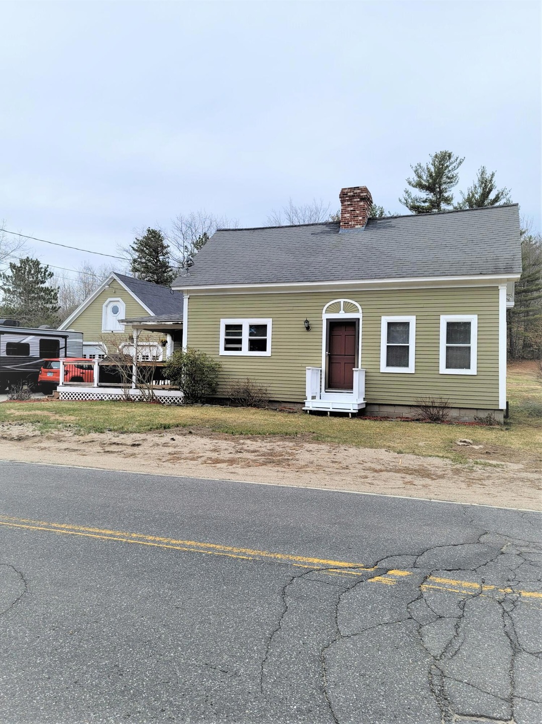 44 Newfield front 2