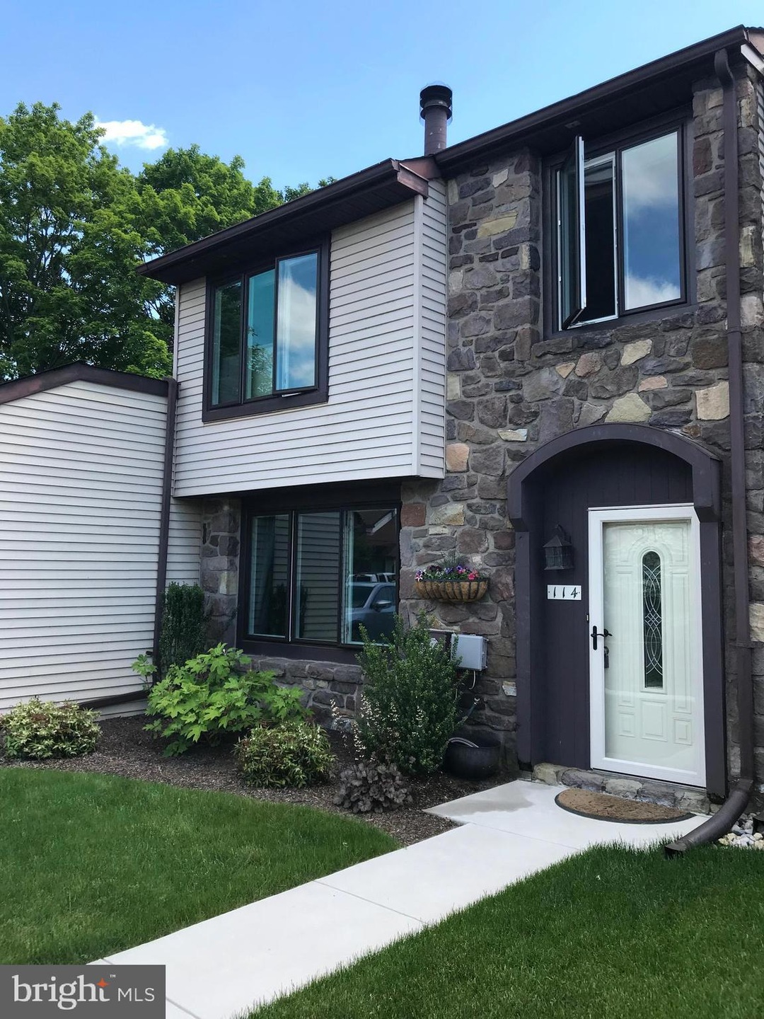 114 Windham Ct, Newtown, PA 18940 - photo 1