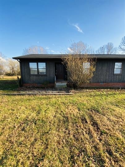 1515 Rogers Cir, Manchester, TN 37355 - photo 1