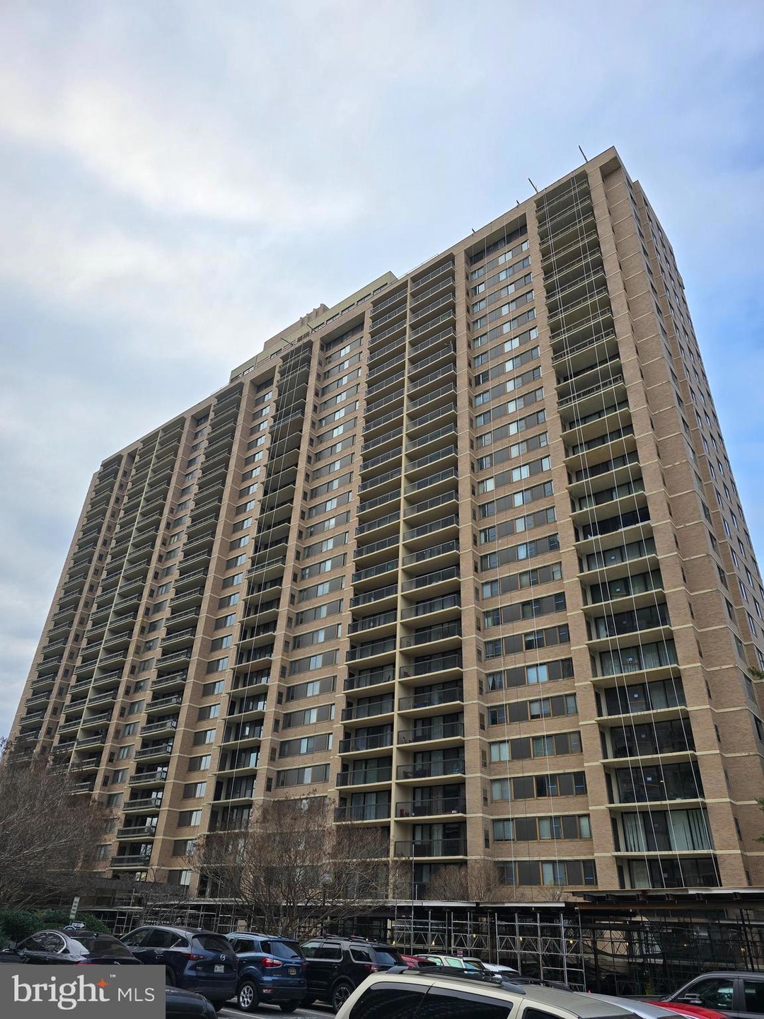 Skyline Square North and South unit 817N, Baileys Crossroads, VA 22041 - photo 1