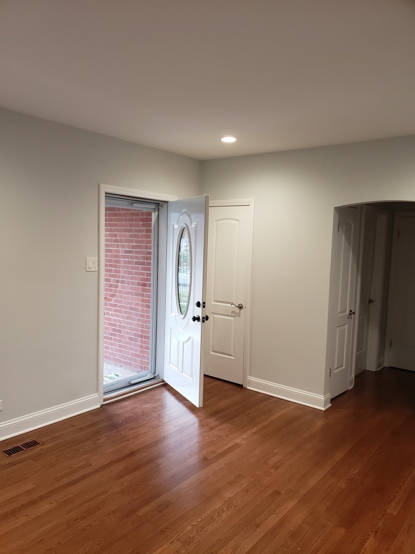 1343 Norfolk Ave, Westchester, IL 60154 - photo 1