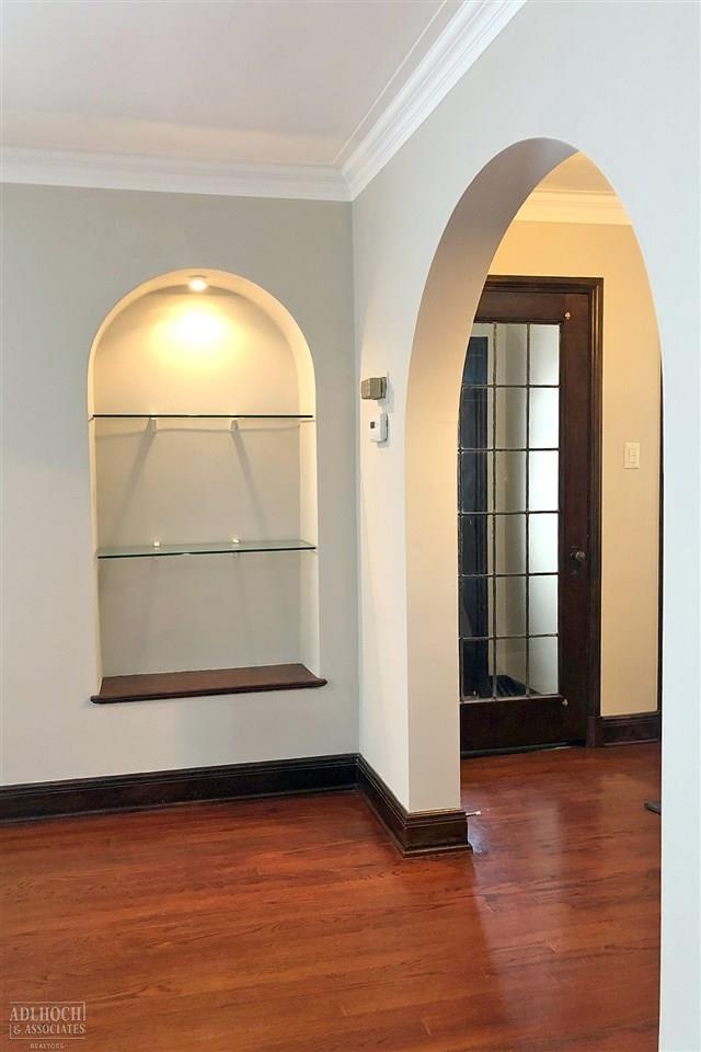 285 Merriweather Rd, Grosse Pointe Farms, MI 48236 - photo 1