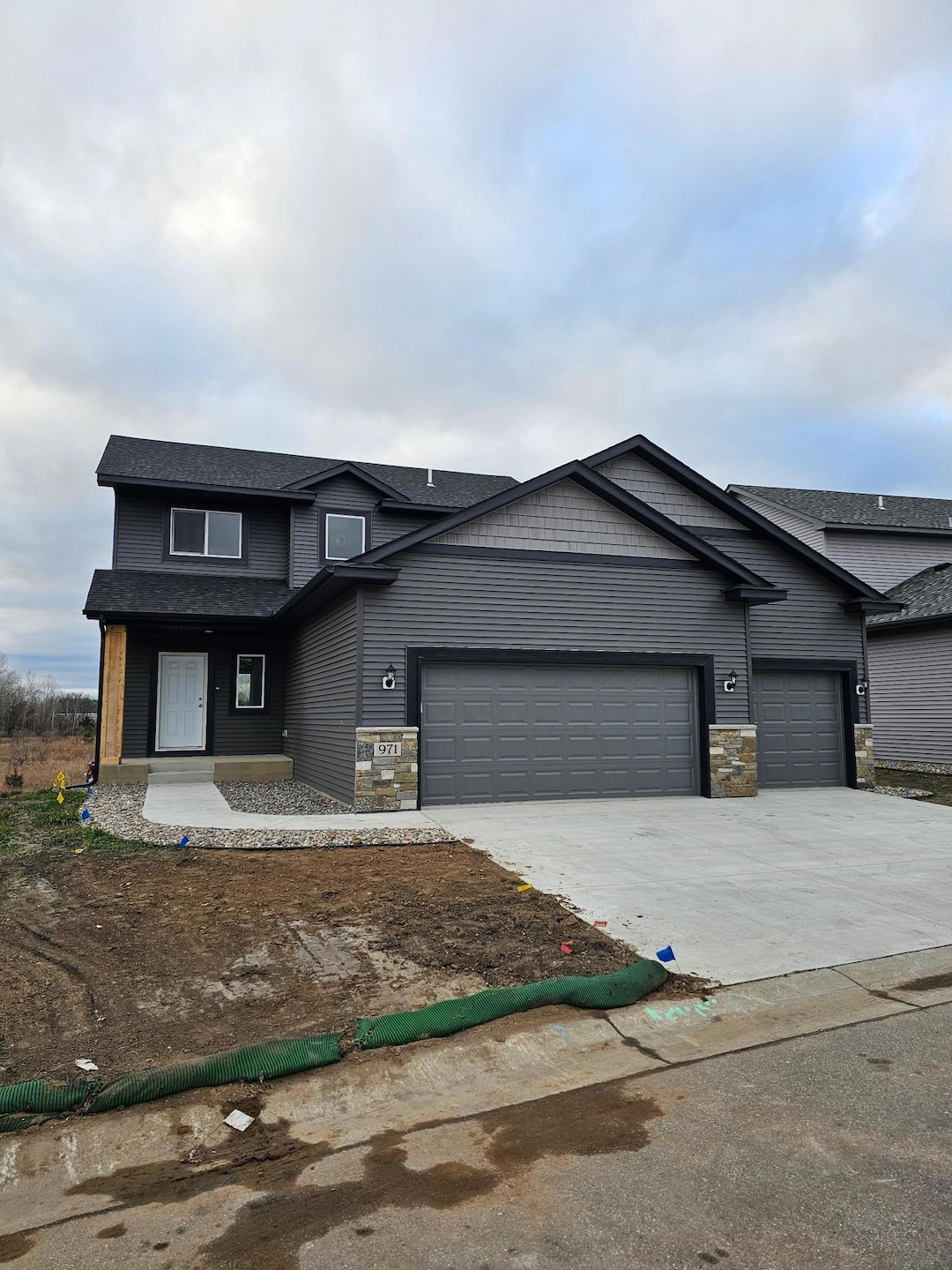 971 45th Ave NE, St. Cloud, MN 56304 - photo 1