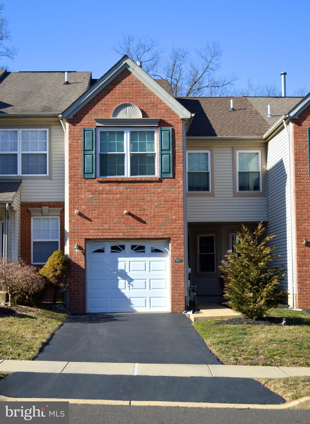 526 Jason Dr, Southampton, PA 18966 - photo 1