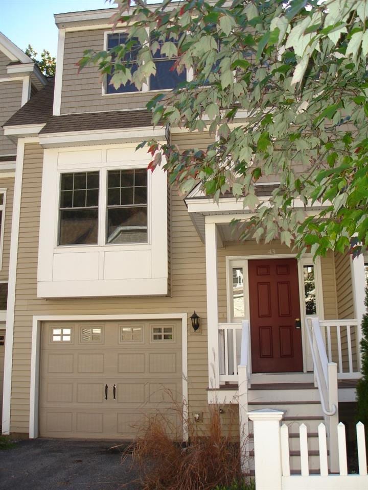 43 Hackett Hill Rd unit 31, Manchester, NH 03102 - photo 1