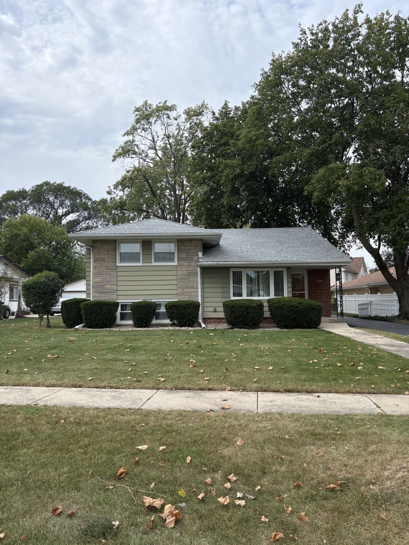 3N350 Wilson St, Elmhurst, IL 60126 - photo 1