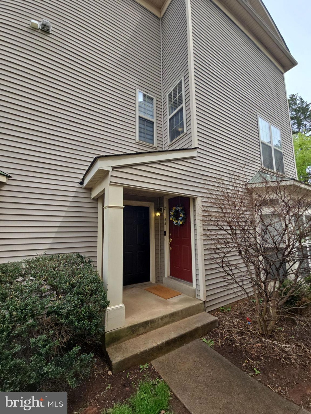 21144 Domain Terrace unit 7, Sterling, VA 20165 - photo 1