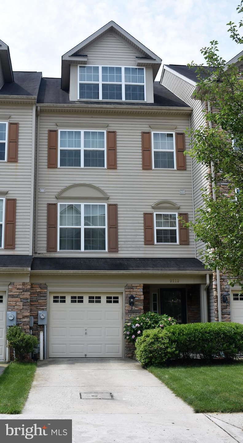9119 Marlove Oaks Ln, Owings Mills, MD 21117 - photo 1