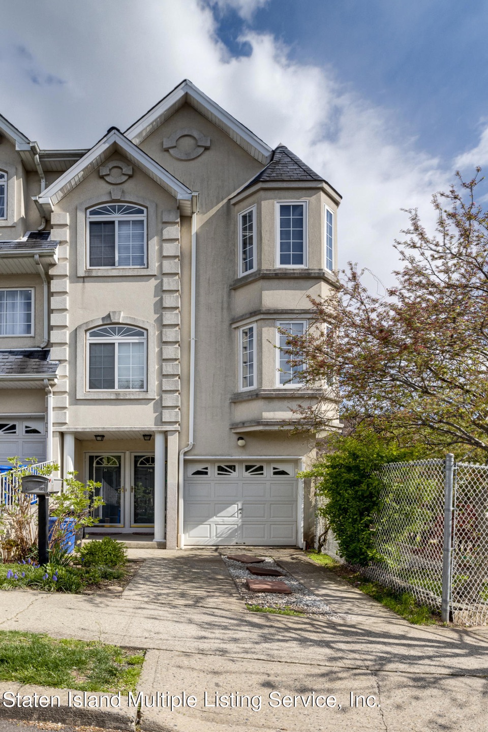 14 Waterview Ct, Staten Island, NY 10305 - photo 1