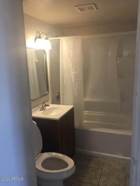 22nd West bathroom