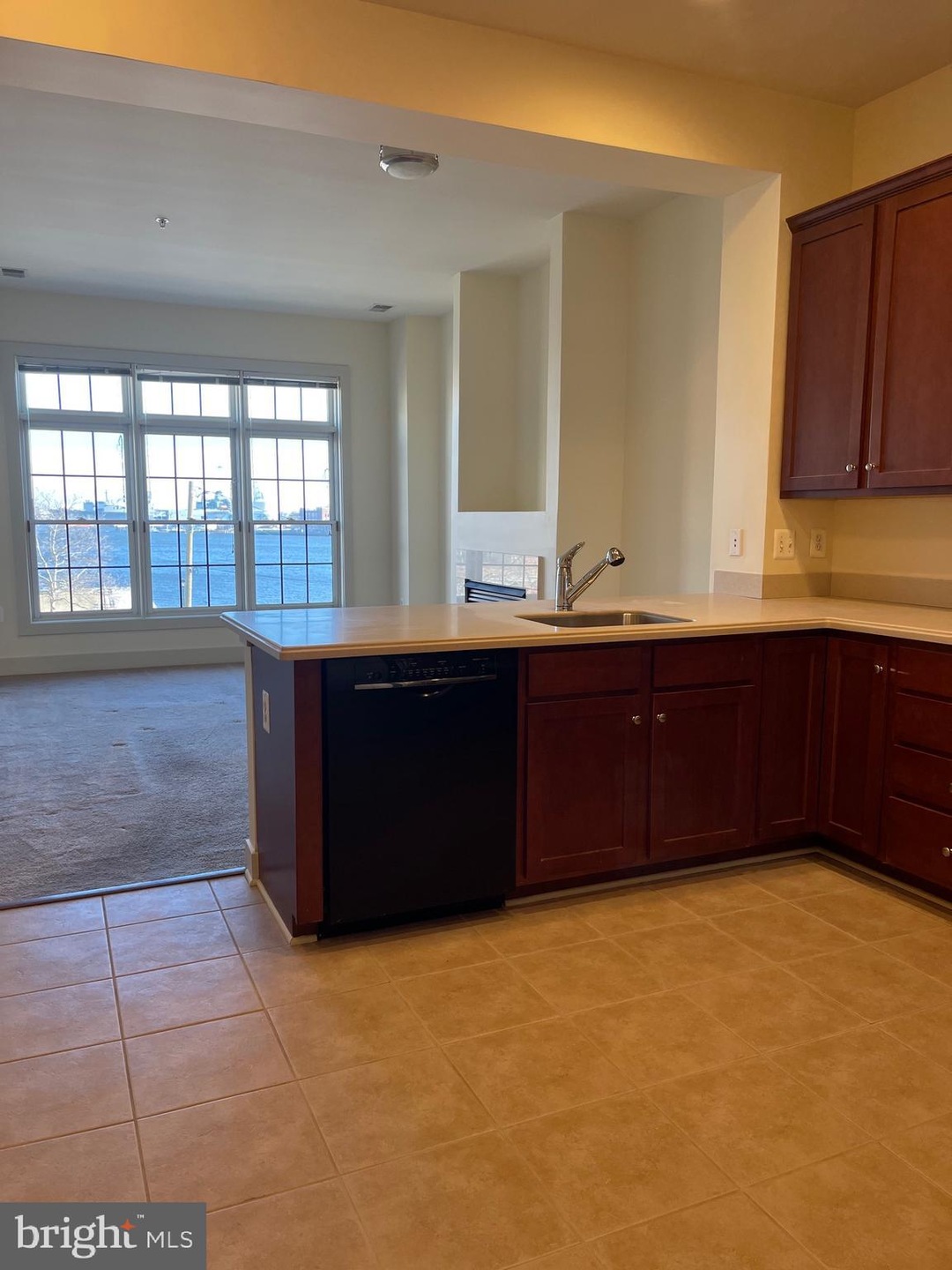 1500 Thames St unit 301, Baltimore, MD 21231 - photo 1