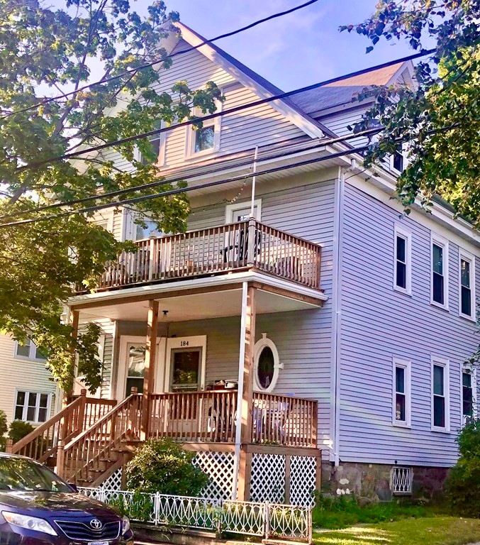184 Brown St unit 2, Waltham, MA 02453 - photo 1