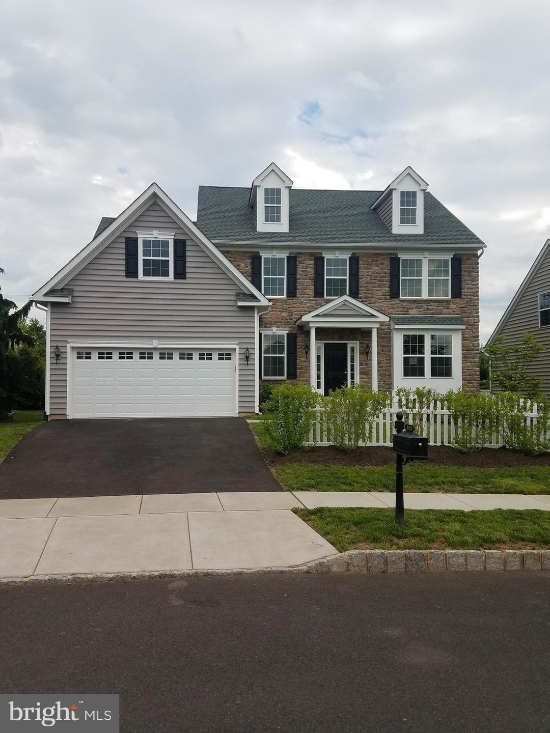 462 Saddlery Dr, Perkasie, PA 18944 - photo 1