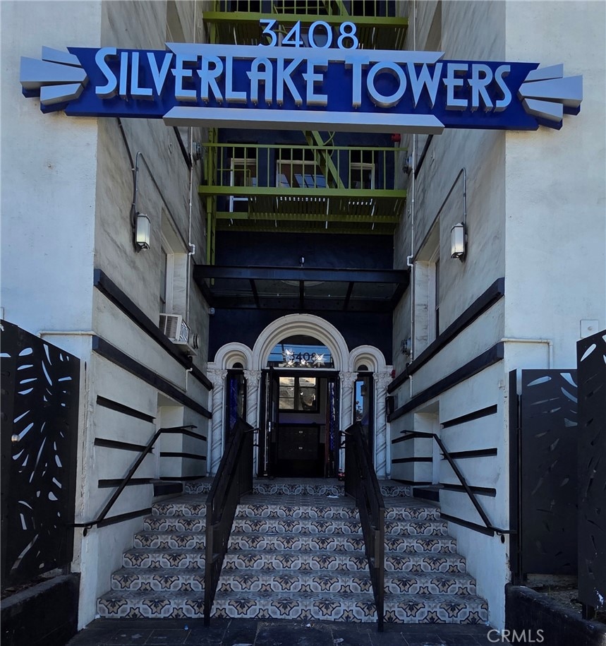 Silver Lake Towers, Los Angeles, CA 90026 - photo 1