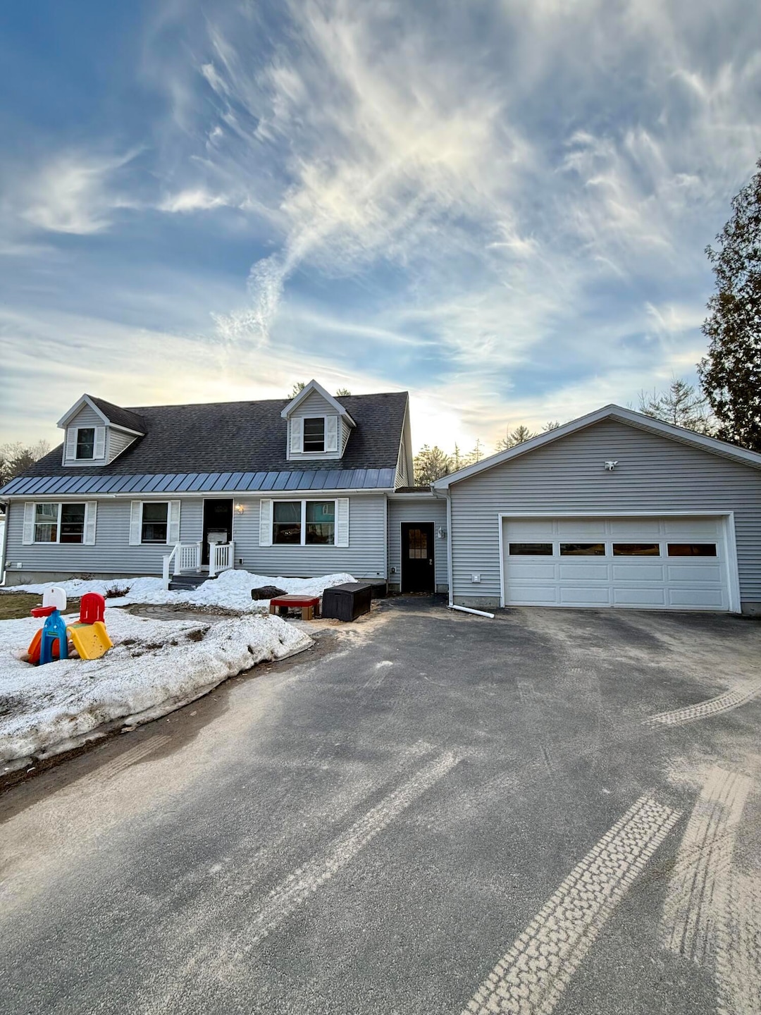Sold $560,000