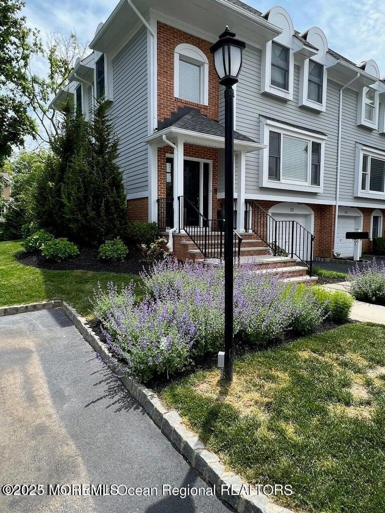 65 E River Rd unit 32, Rumson, NJ 07760 - photo 1