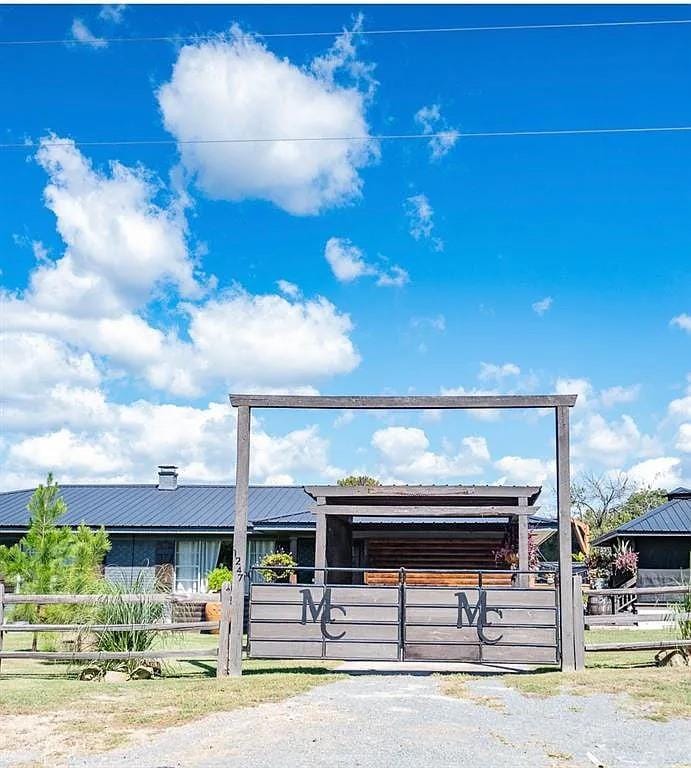 1274 Walden Rd, Battiest, OK 74722 - photo 1