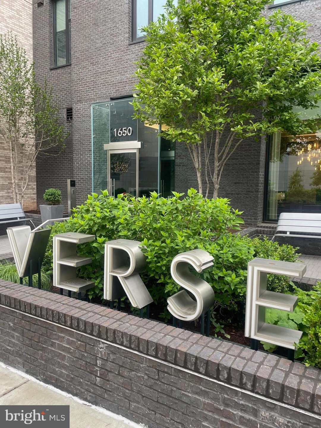 Verse unit 1809, McLean, VA 22102 - photo 1