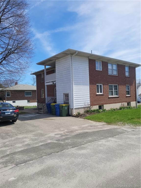 91 Hotchkiss St unit 2, Waterbury, CT 06704 - photo 1