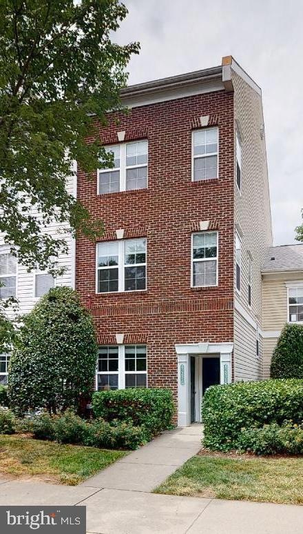 42476 Hollyhock Terrace, Ashburn, VA 20148 - photo 1